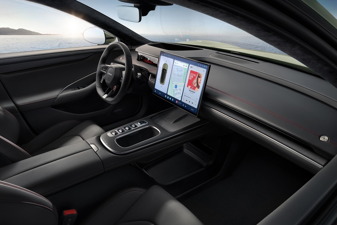 샤오미 SU7 세단 AWD 전륜구동 전기 SUV 800km 101kWh PS 495kw/838nm R19