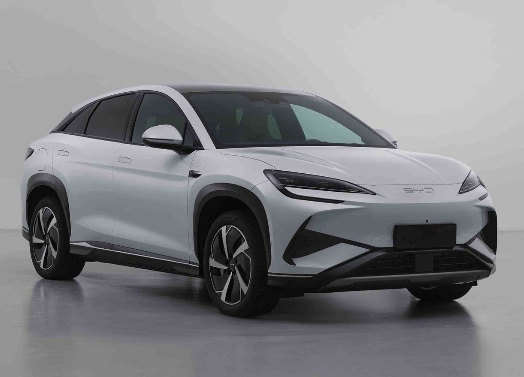 럭셔리 BYD 전기차 왼쪽 드라이브 BYD Sea Lion 07 EV 빠른 충전 0.42시간