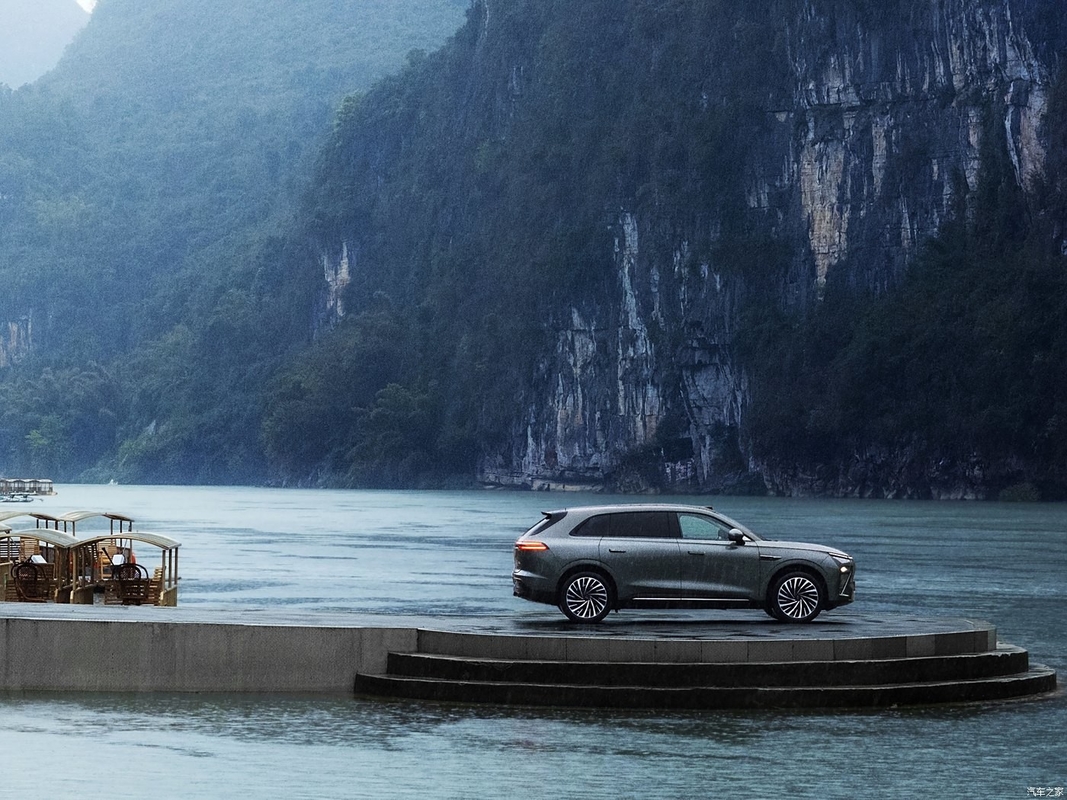 듀얼 모터 파워트레인 전기 차량 SUV Chery EXEED ET