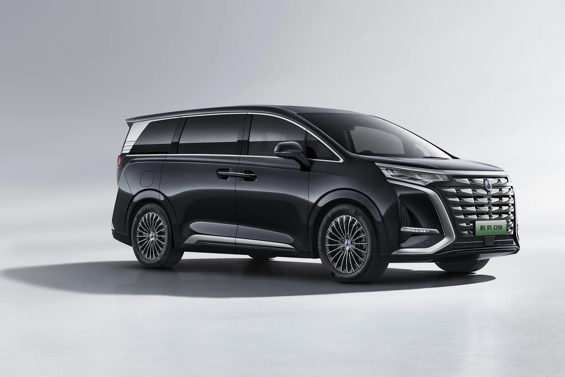 402km BYD 전기차 좌측 운전 4도어 5석 SUV 지능형 BYD Denza D9 EV