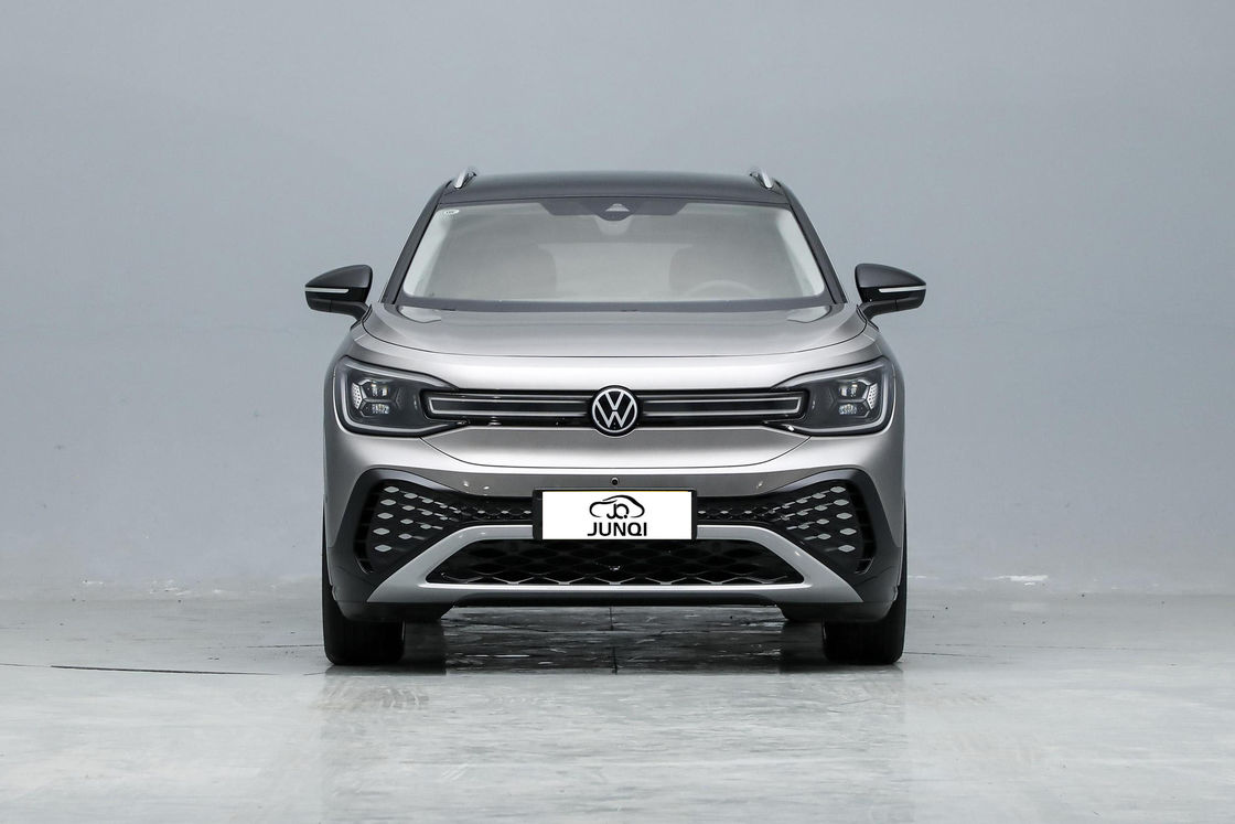 VW ID.6 전기 전력 을 이용 한 가족 교통 을 위한 현명 하고 세련 된 선택