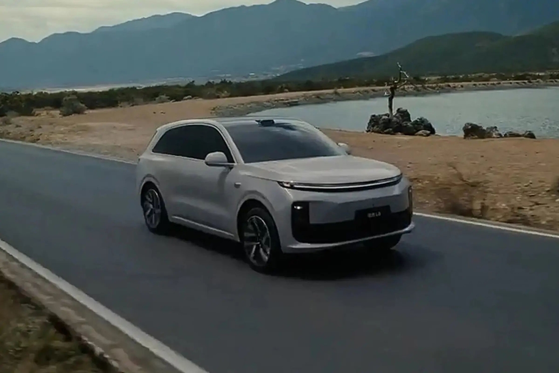 이상적인 L6 리시앙 전기 차량 300kW의 전력과 1390km의 범위