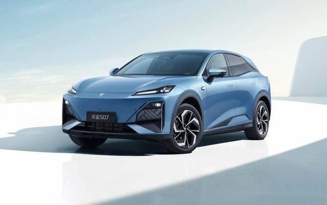 하이 퍼포먼스 FWD 차난 전기차 딥불 07 중형 SUV