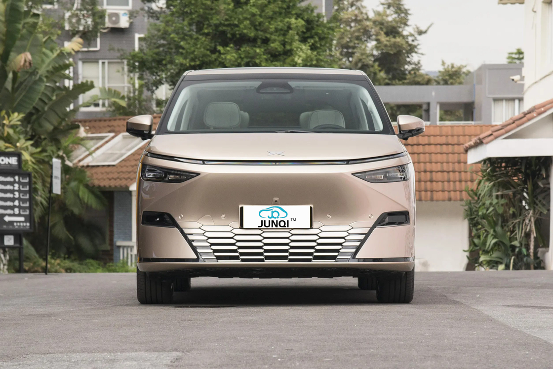 고품질 자동 610km Mpv 스마트 컨트롤 중국 전기 차 Xpeng X9