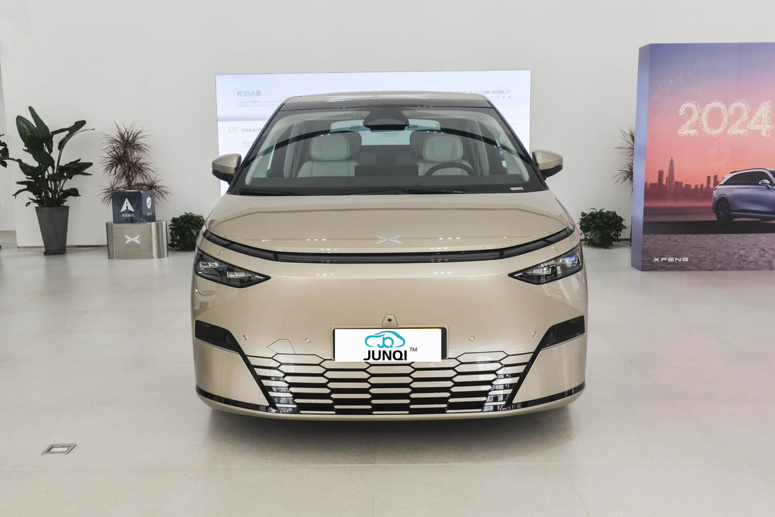 고품질 자동 610km Mpv 스마트 컨트롤 중국 전기 차 Xpeng X9