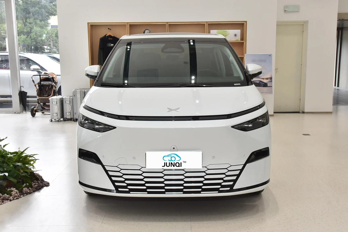 고품질 자동 610km Mpv 스마트 컨트롤 중국 전기 차 Xpeng X9