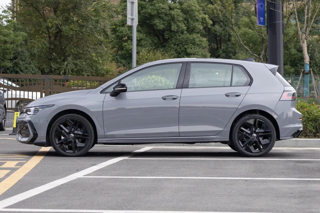 뜨거운 판매 2023 가솔린 연료 하이브리드 자동차 성인 차량 VW 골프 가솔린 자동차 중고차 중국 자동차 자동차