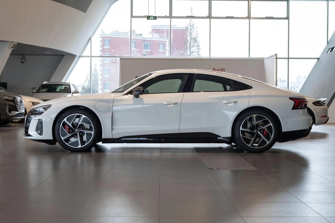 아우디 RS E-tron GT 2023 기본 모델 중형에서 대형 차량 EV 자동차