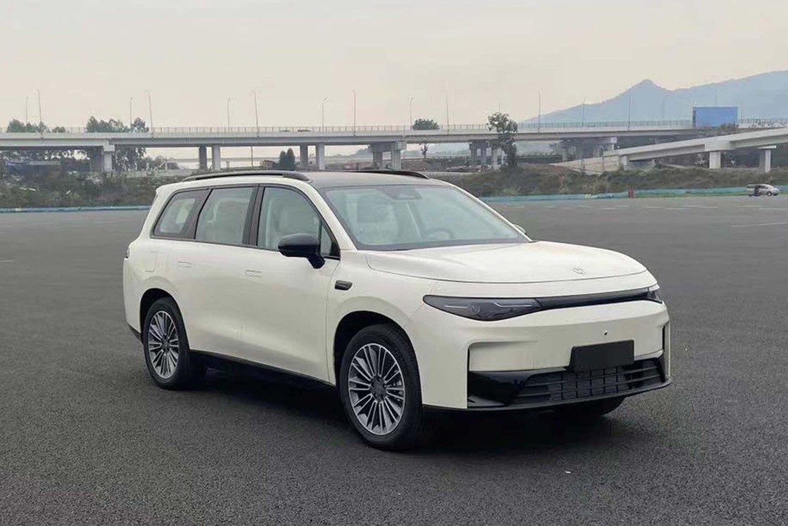리프모터 전기차 C16 중~대형 SUV, 계층 모양 트라페조이드 공기 흡입 격자 및 6가지 카시 컬러 옵션