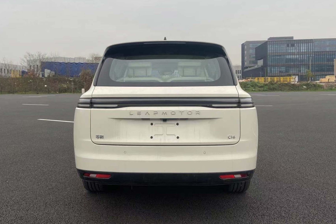 최고 가격 리프모터 C16 2024 순수 전기 520 지능형 운전 전기 자동차 중형 대형 5 문 6 좌석 SUV