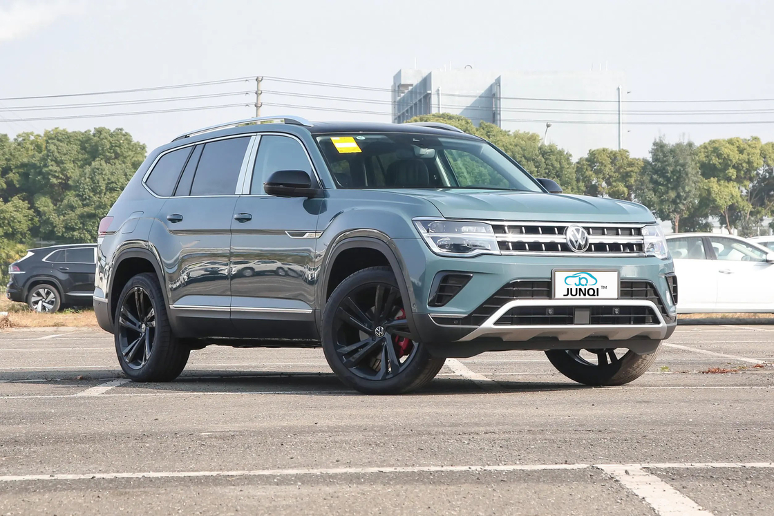 폭스바겐 투론 2.5T-A/MT-530 4WD 플래그십 버전 7석 대형 공간 SUV