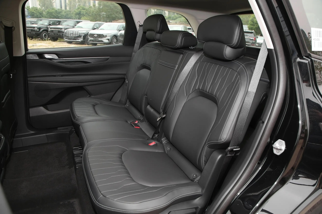 핫 세일 포드 2024 엣지 루이지 L 2.0T 에코보스트 2/4WD 5도어 7석 중국 SUV 자동차 전기 차량 SUV 하이브리드 자동차 중국에서 생산